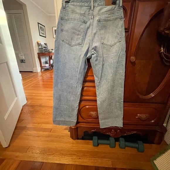 Madewell Curvy 90’s Straight Jeans in Revoir Wash - Picture 5 of 15